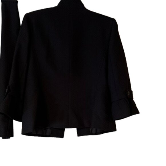 Ainsley & Aidan Black Two Piece Suit - Size 10 - Picture 3 of 7